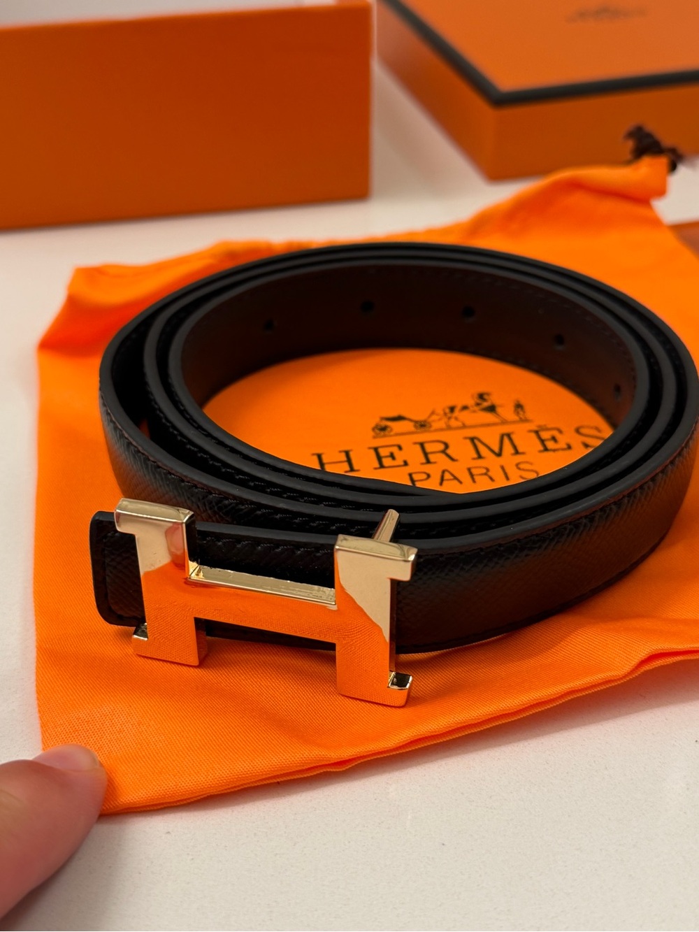 Hermès Reversible H Buckle Belt Size 36–40